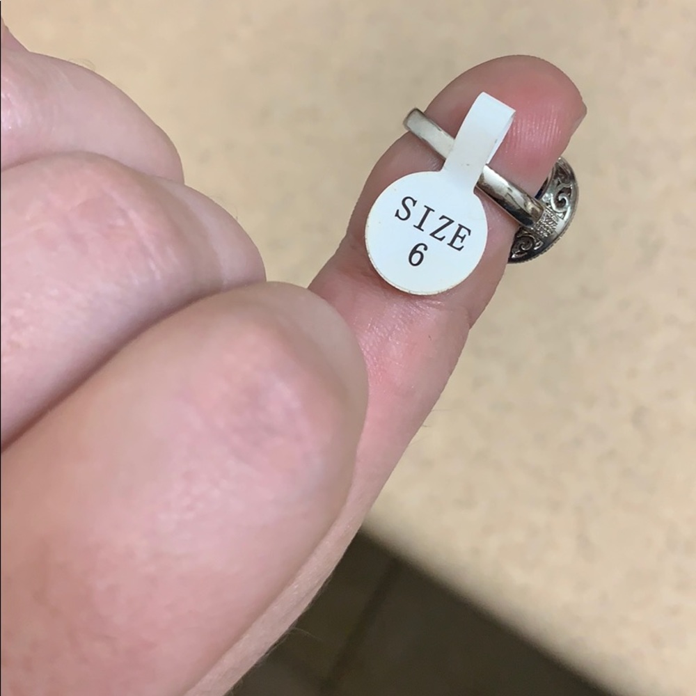 Ring - Picture 2 of 2